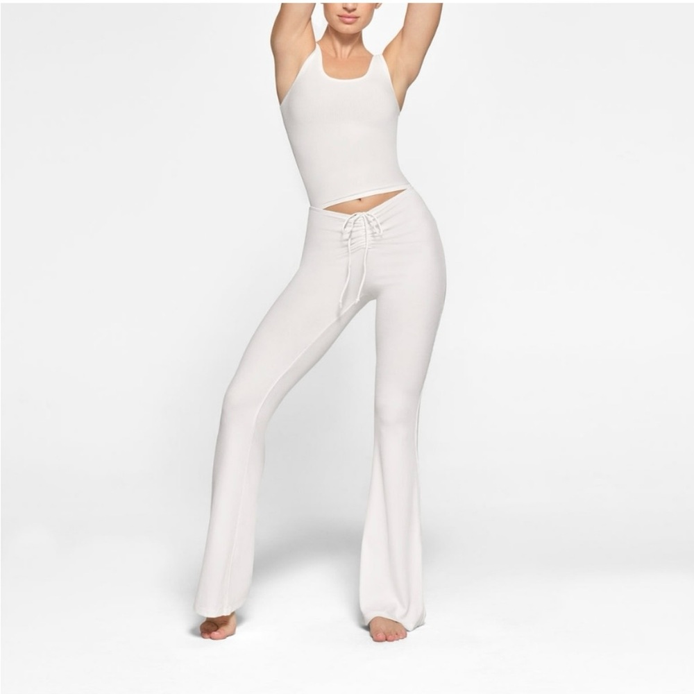 SKIMS NWT Lounge Pants